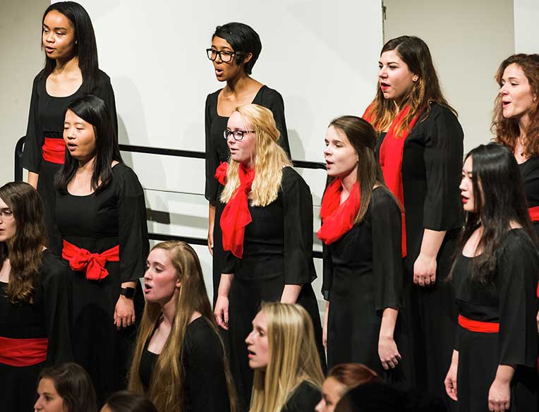 Women's Chorale performance image