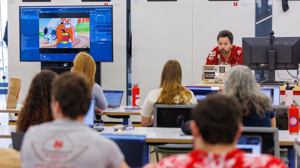 Prof. Dan Novy (aka Novysan) gives a tech demo to a class.