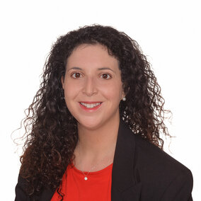 Foteini headshot