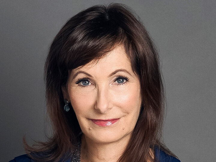 Portrait of Gale Anne Hurd.