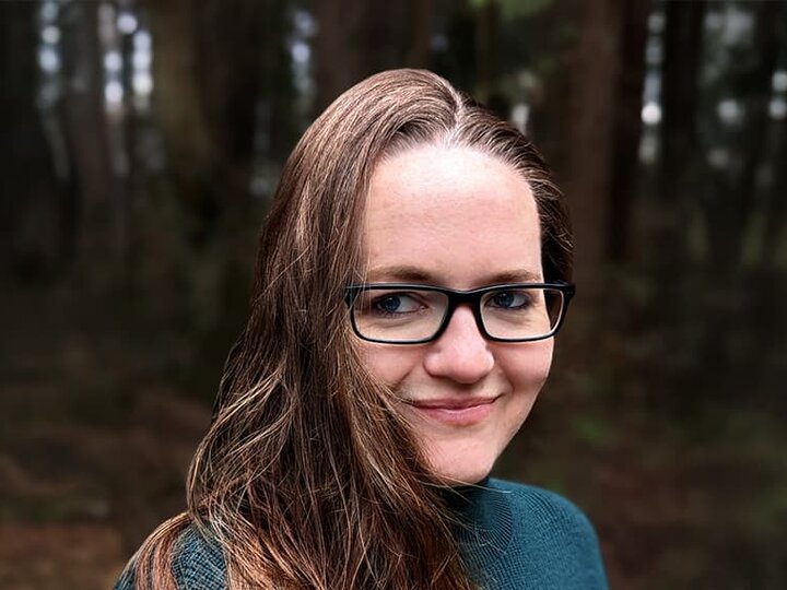 Portrait of Katie Williams.