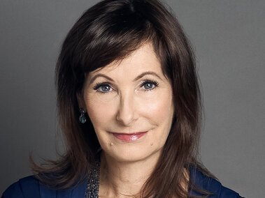 Gale Anne Hurd headshot