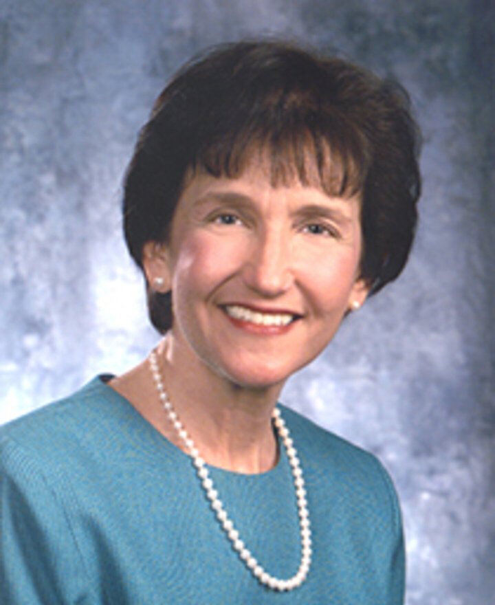 Pamela Hemann headshot