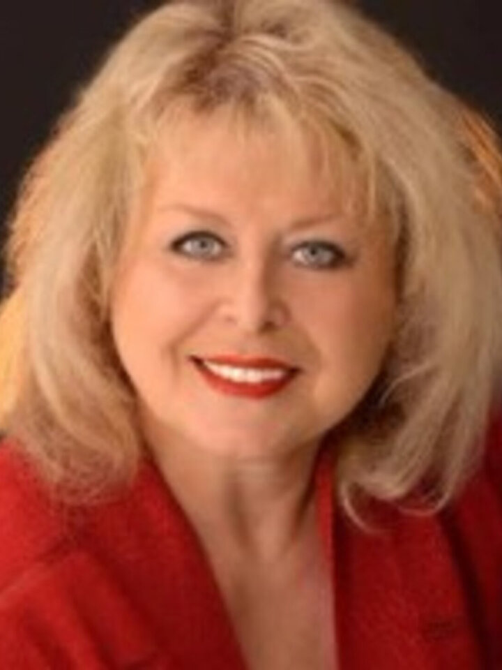 Rita Stinner headshot