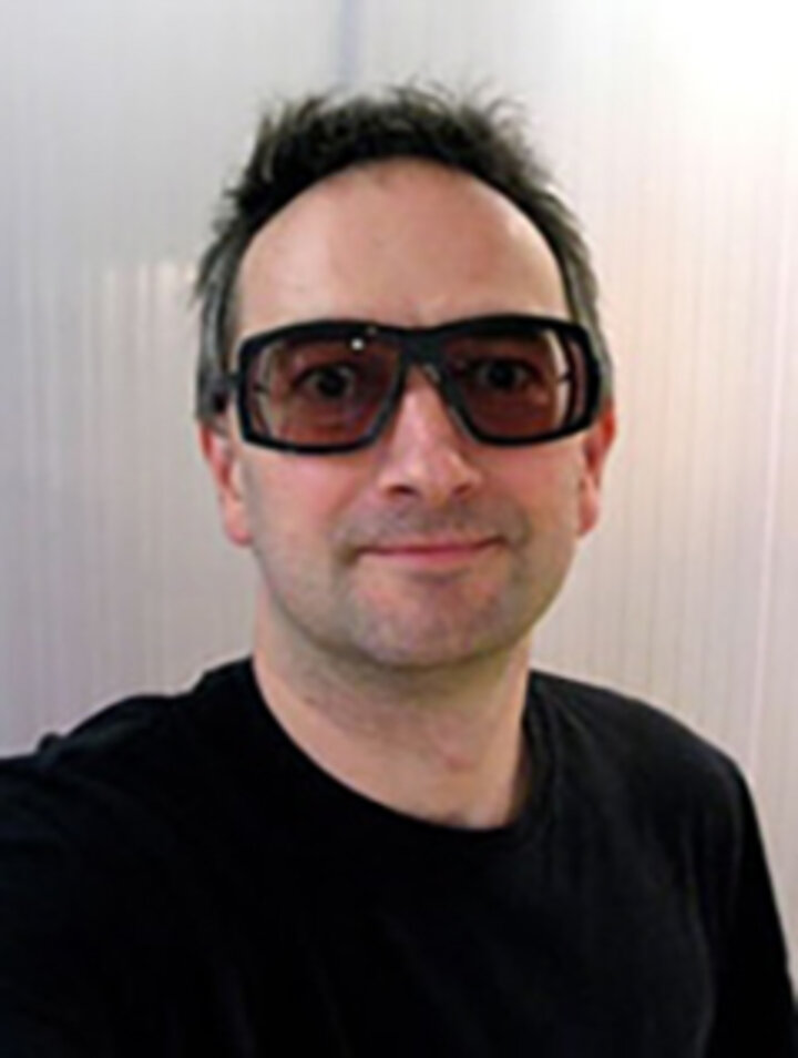 Tom barker headshot