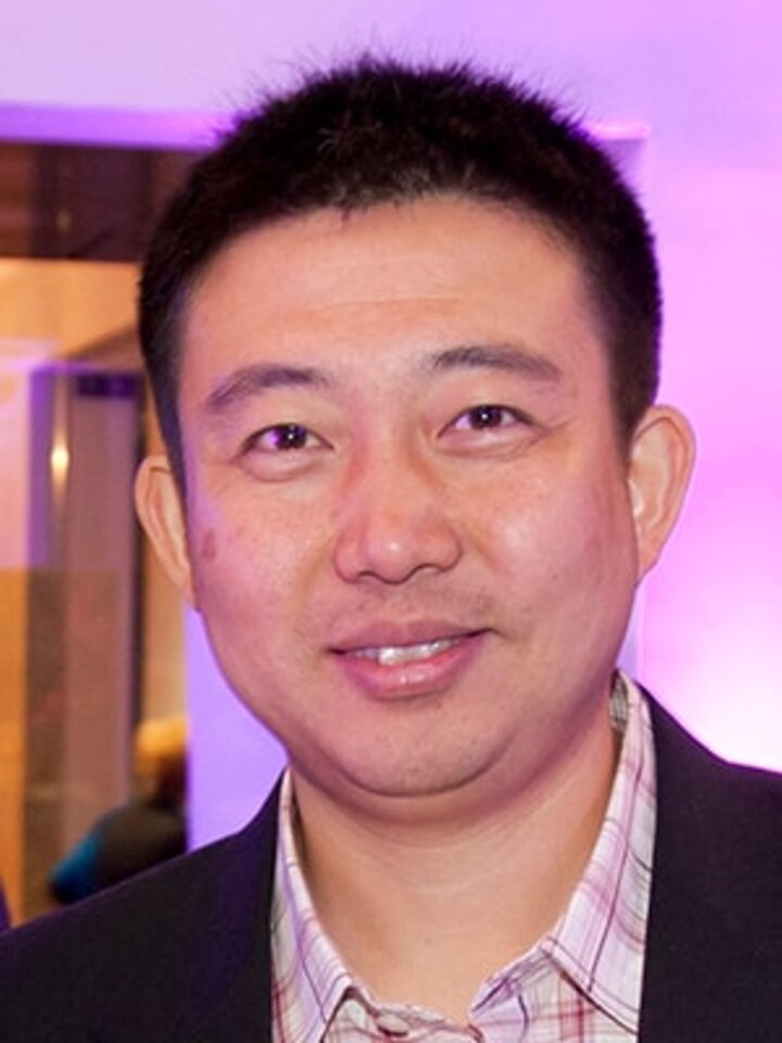 Charles Wang headshot
