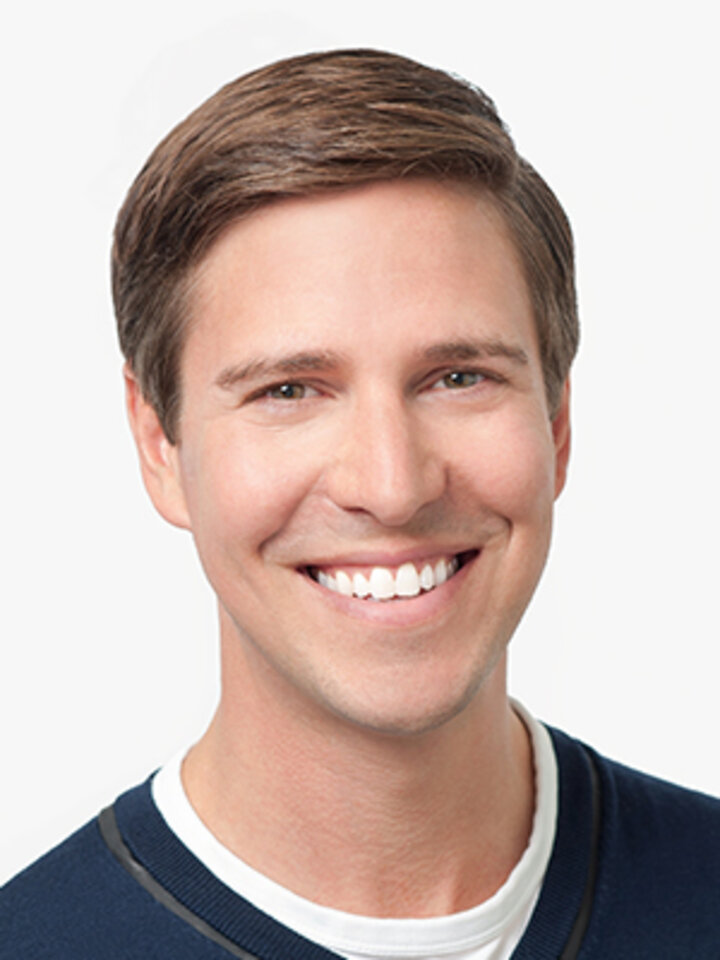 Ross Warren headshot