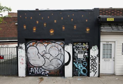 Dan Witz, “Lovejoy” garage mural. 