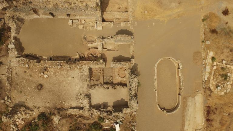 A drone view of the Bath Complex with a cluster of Late Roman pottery kilns visible. Photo courtesy of Michael Hoff.